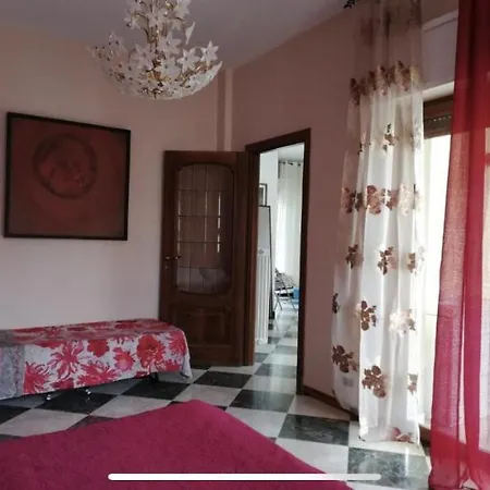Yellow House Apartment